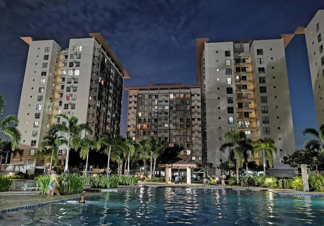 Homey Unit In Alabang マニラ市